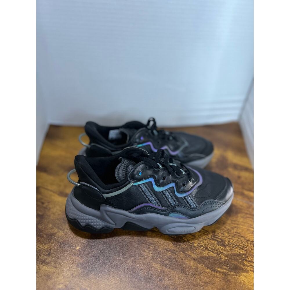 Adidas Ozweego Onix big girl youth sz 3.5 black tennis shoes 1039